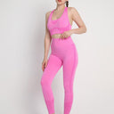  Pembe