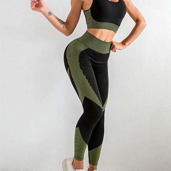 Kadınlar için Yüksek Bel Sıkı Yoga Pantolonu ve Boyun Askılı Yoga Atletinden Oluşan İki Parçalı Set