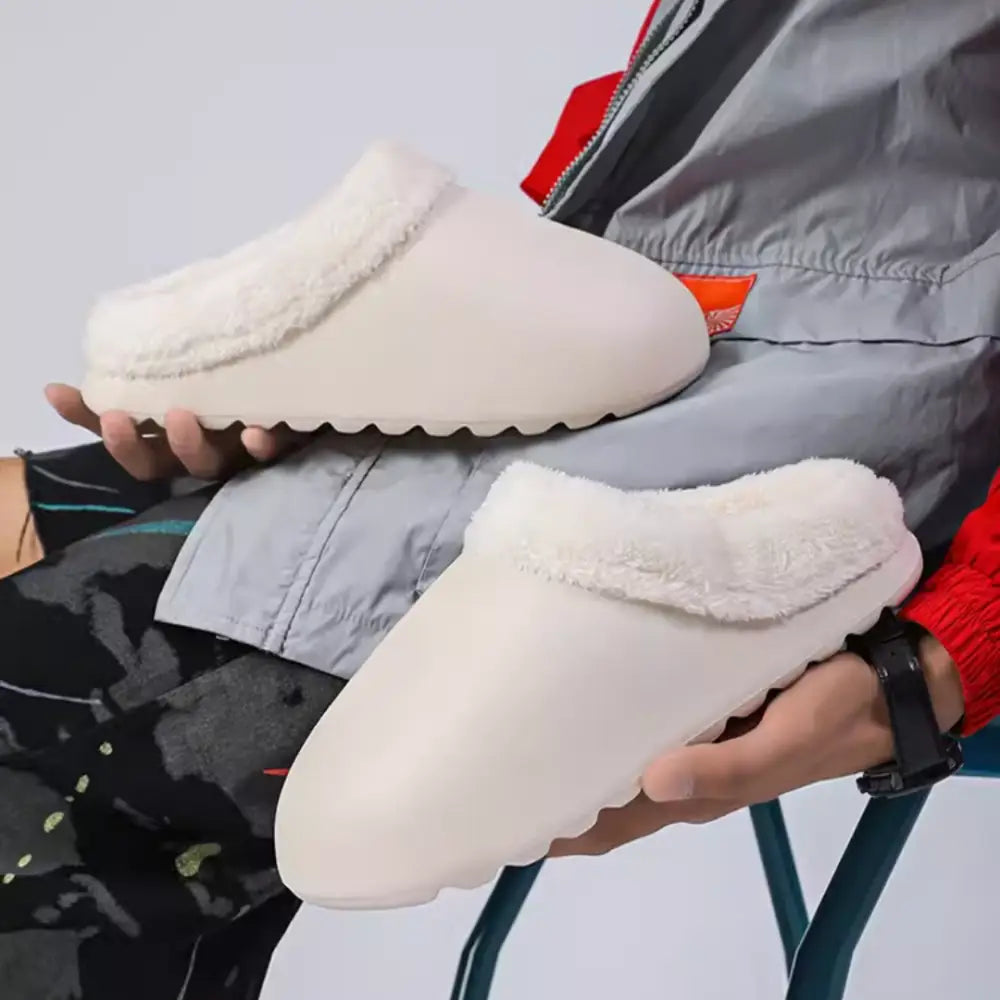 ERKEK TARZ TERLİK 306