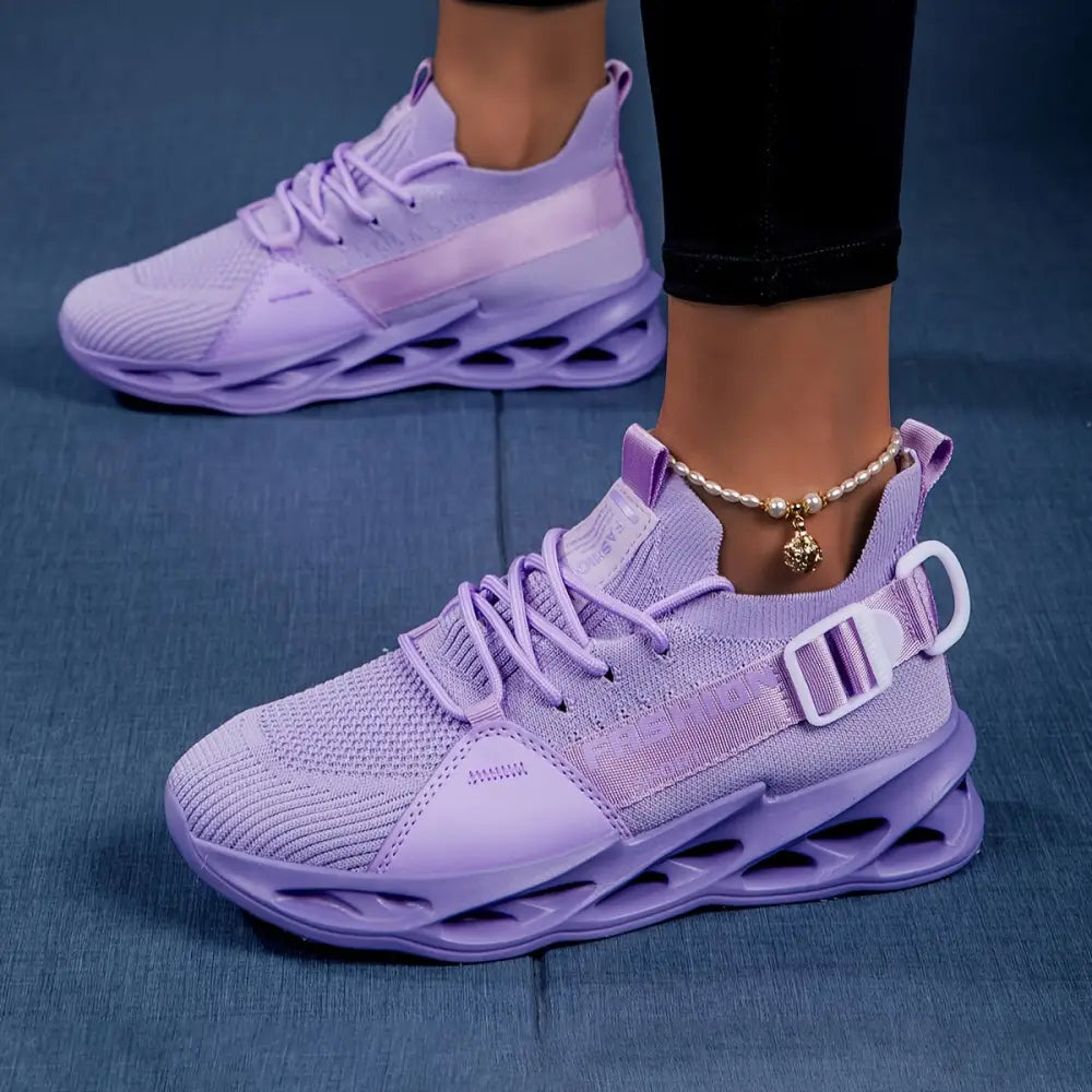 KADIN TARZ SPOR AYAKKABI 198