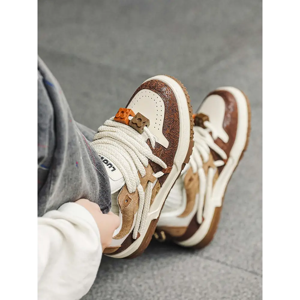 KADIN TARZ SPOR AYAKKABI 162