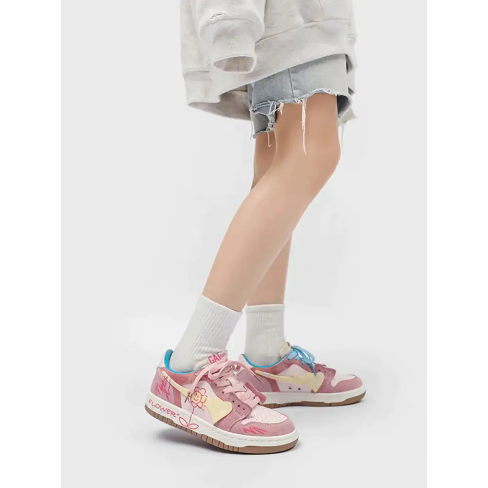 KADIN TARZ SPOR AYAKKABI 179