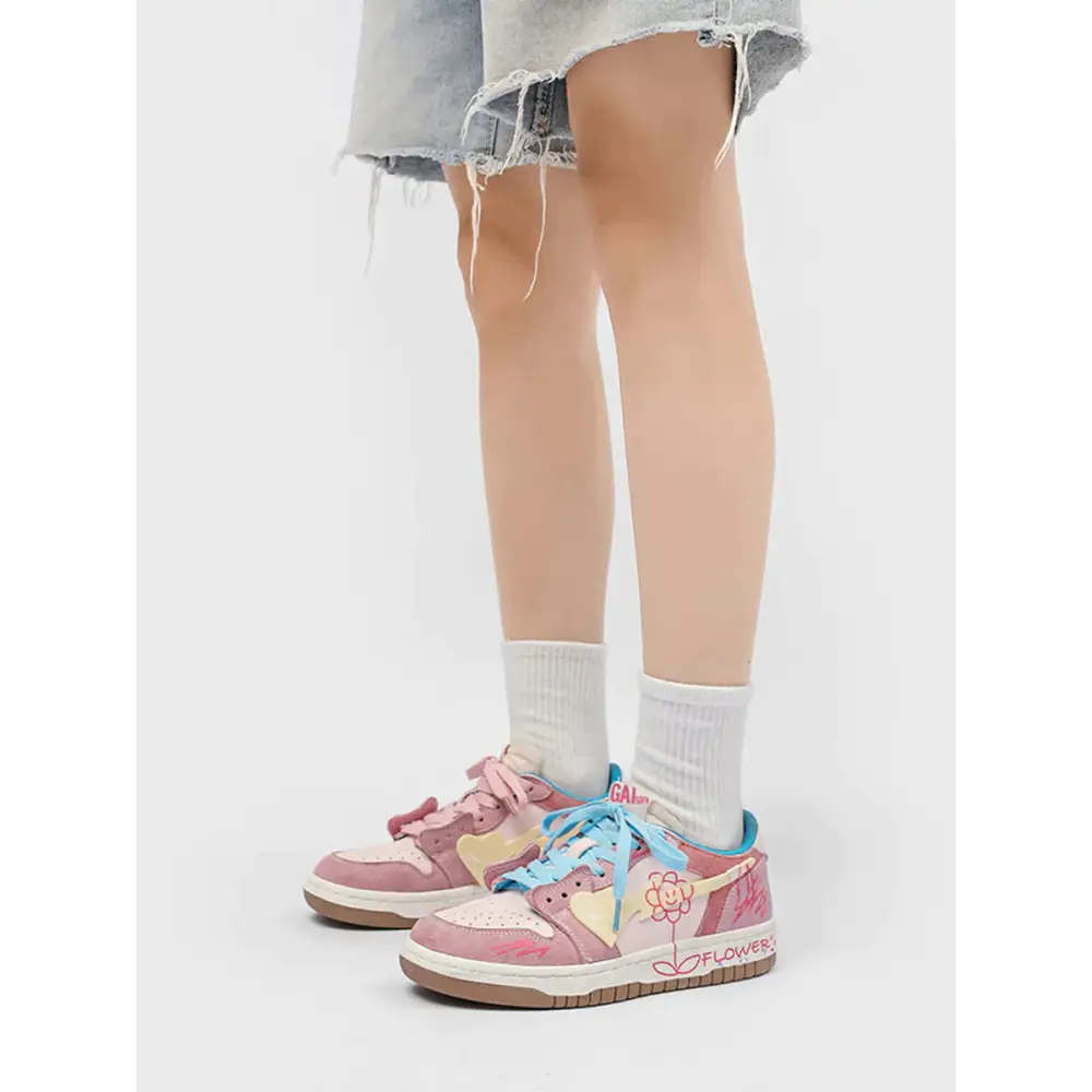 KADIN TARZ SPOR AYAKKABI 179