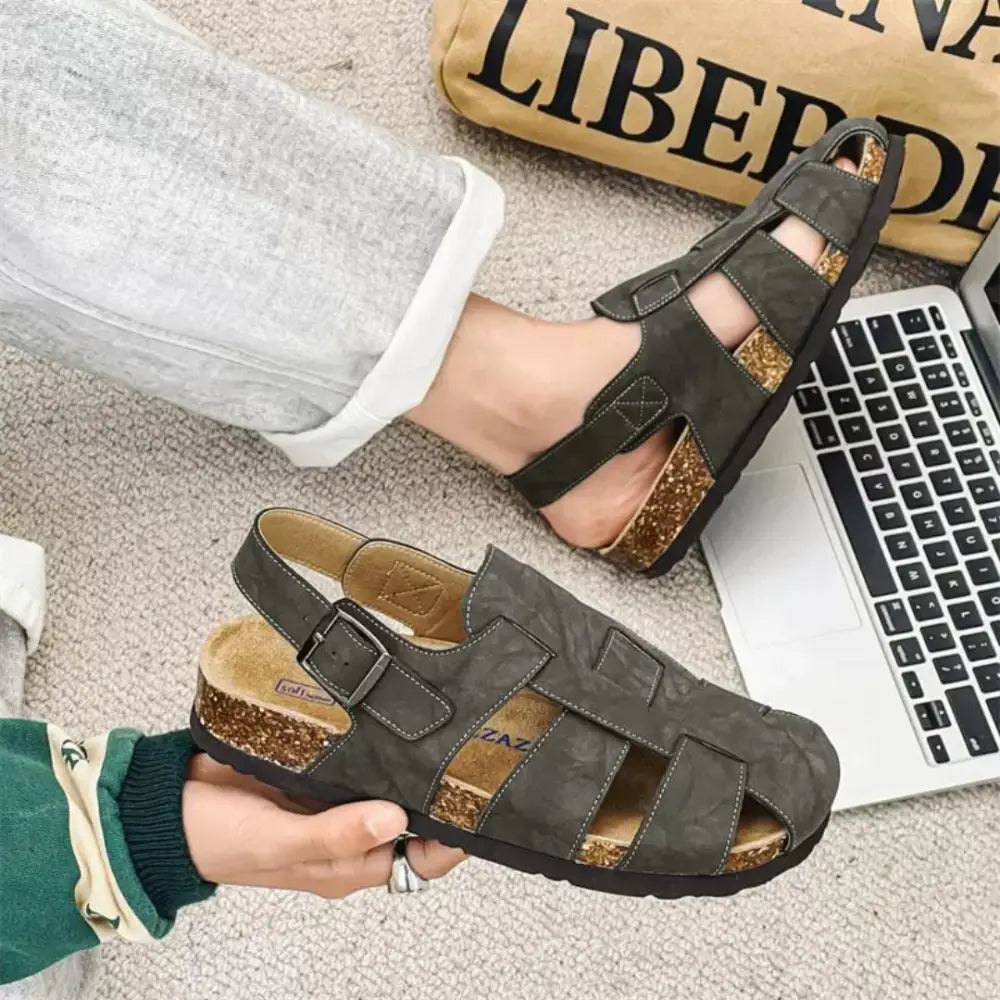 ERKEK TARZ YAZ SANDALET 323