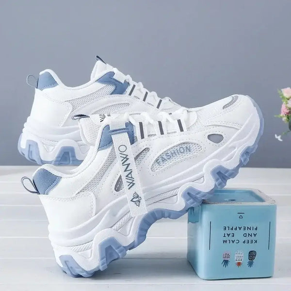 KADIN TARZ SPOR AYAKKABI 193