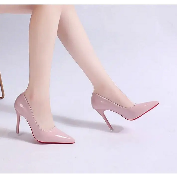 KADIN TARZ TOPUKLU AYAKKABI 104