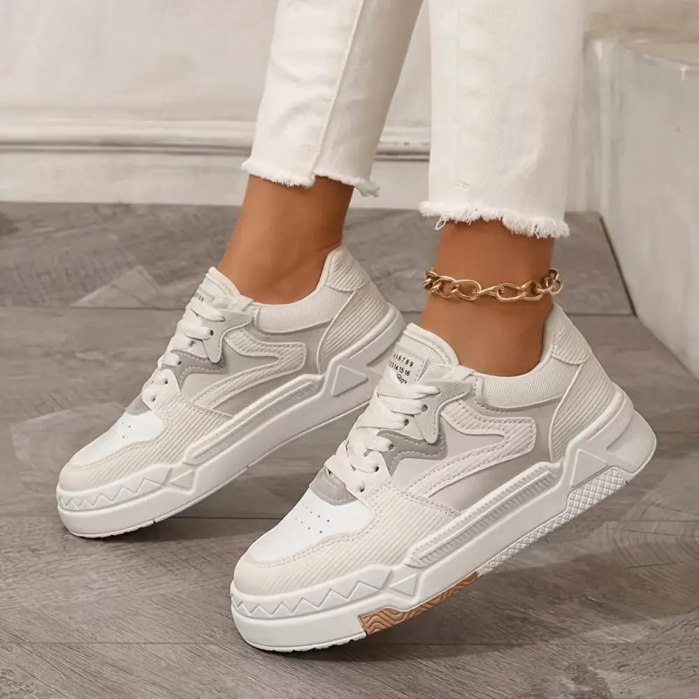 KADIN TARZ SPOR AYAKKABI 181