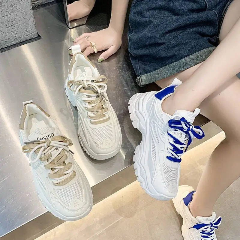 KADIN TARZ SPOR AYAKKABI 208