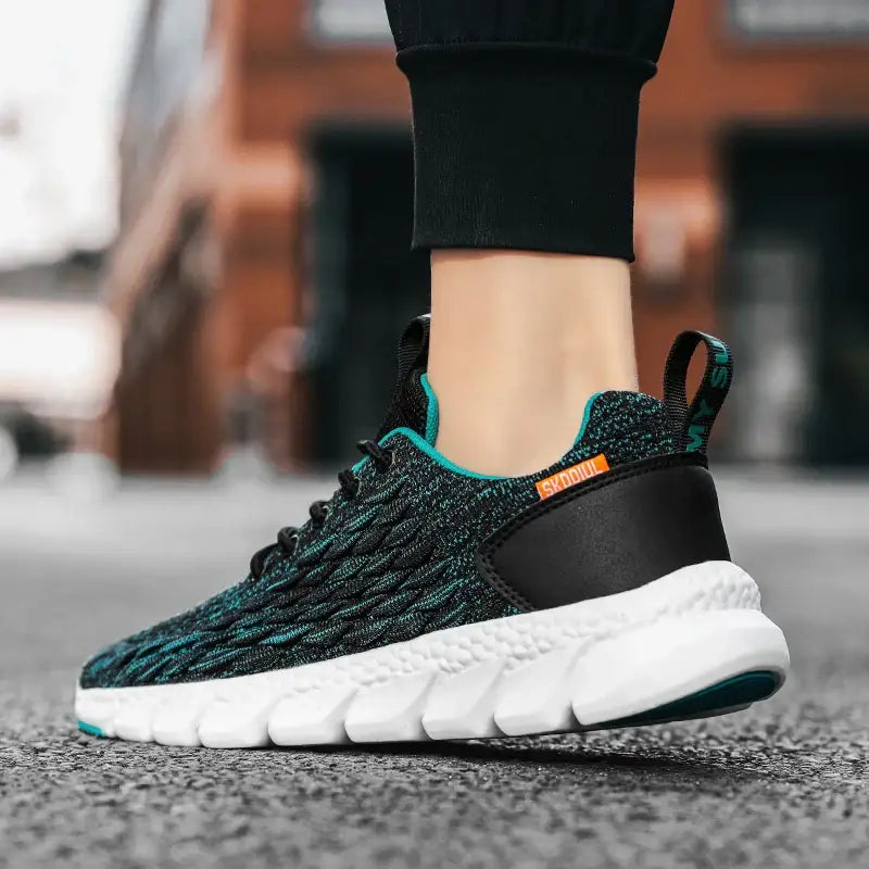 ERKEK SPOR AYAKKABI 525