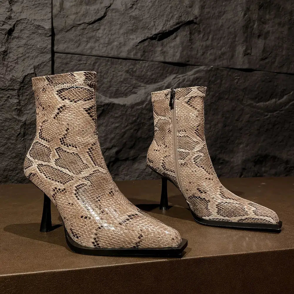 KADIN TARZ KIŞLIK BOT 253