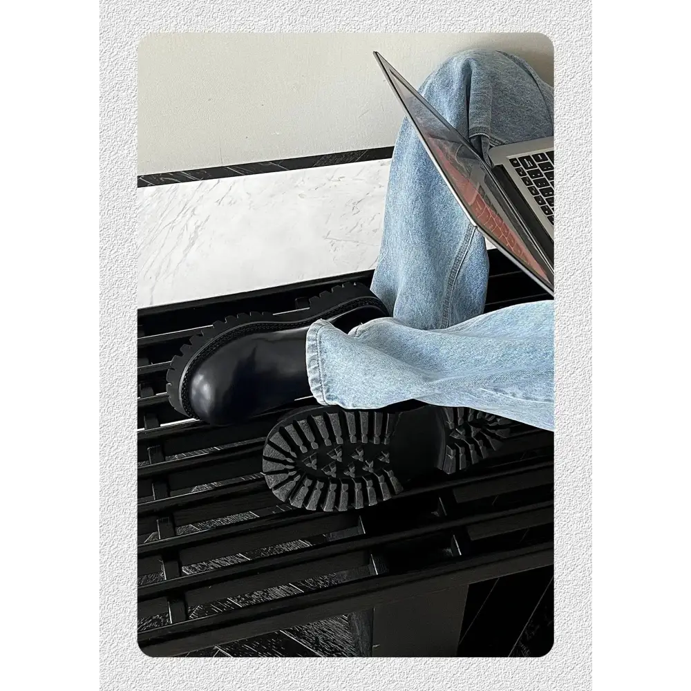 ERKEK TARZ TERLİK 319