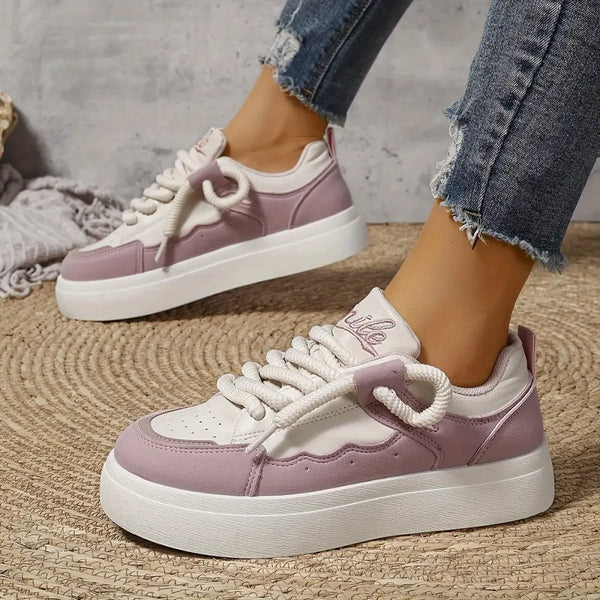 KADIN TARZ SPOR AYAKKABI 195