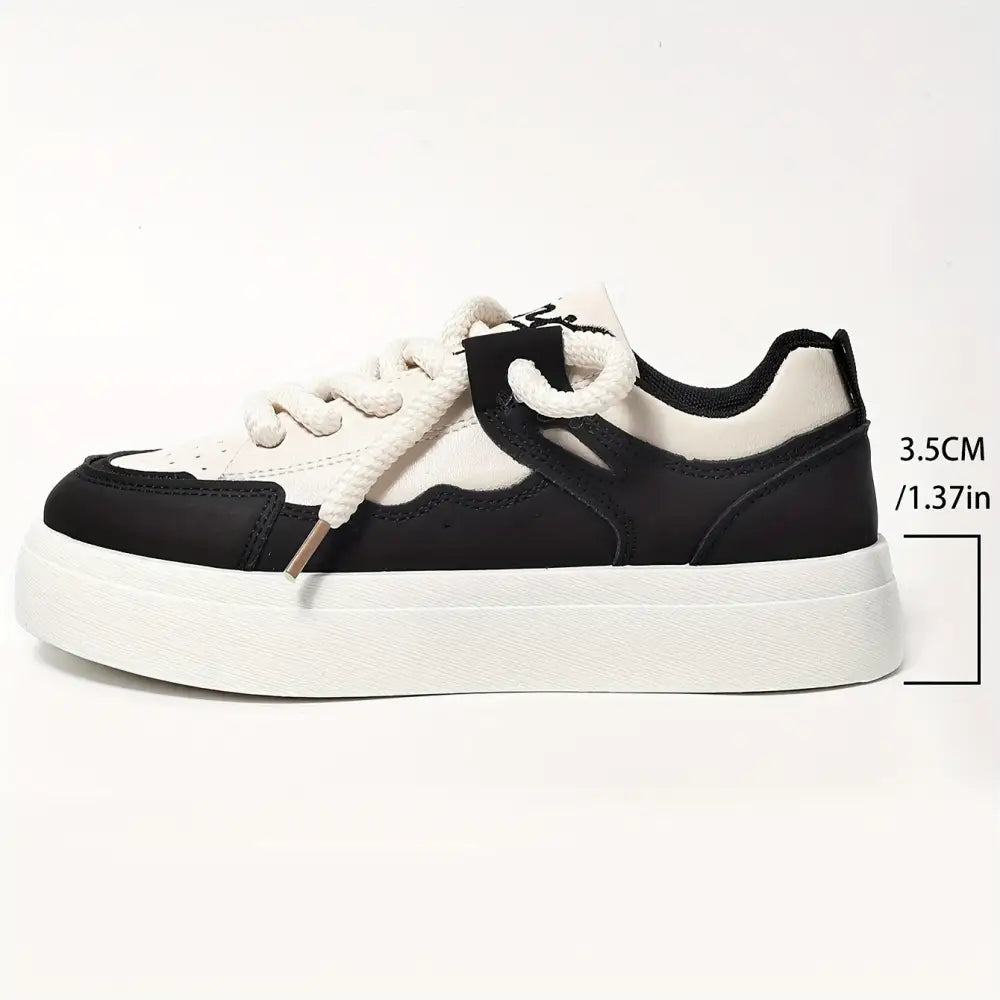 KADIN TARZ SPOR AYAKKABI 195