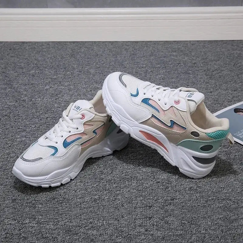 KADIN TARZ SPOR AYAKKABI 153