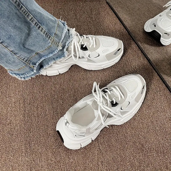 KADIN TARZ SPOR AYAKKABI 136