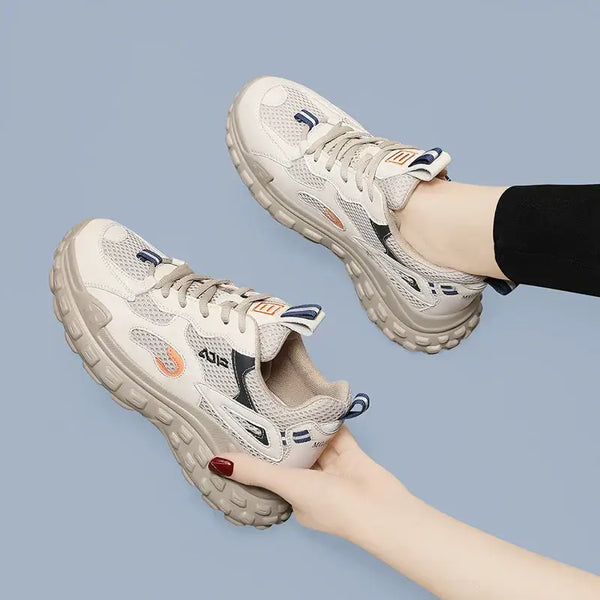 KADIN TARZ SPOR AYAKKABI 184