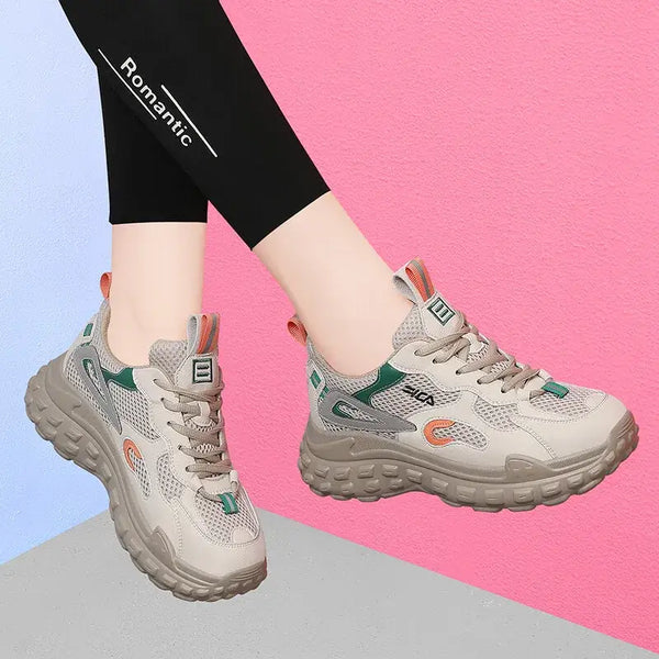 KADIN TARZ SPOR AYAKKABI 184